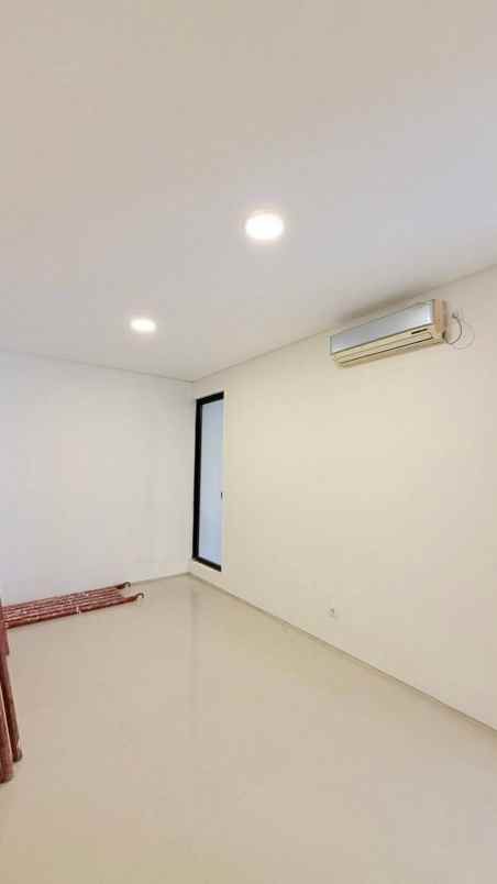 dijual rumah northwest hill citraland