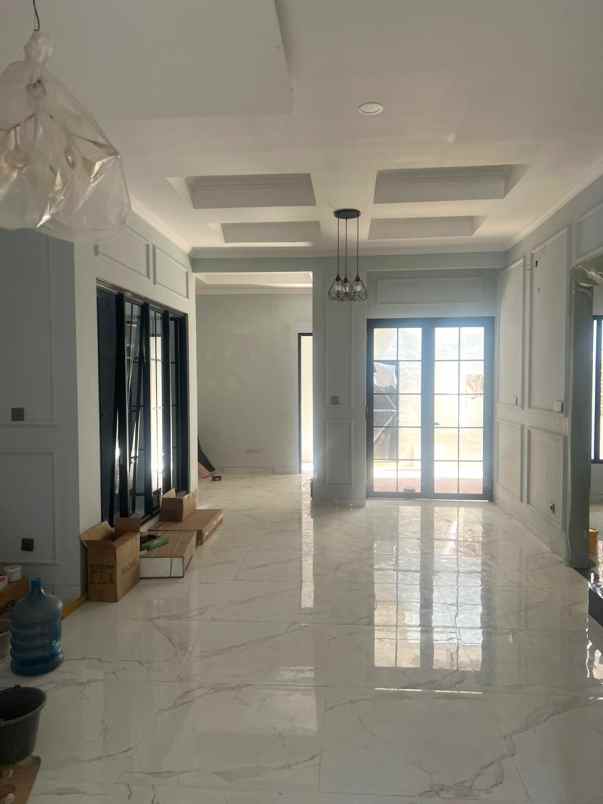 dijual rumah nusa loka bsd