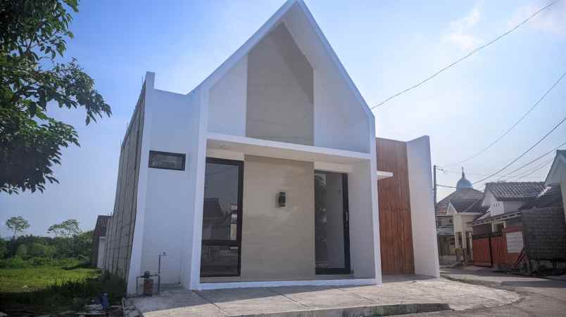 dijual rumah nyaman diwonogiri kota