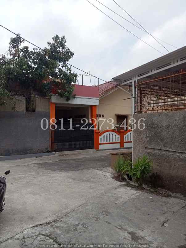 dijual rumah padasuka