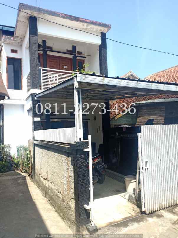 dijual rumah padasuka