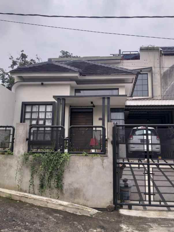 dijual rumah padasuka bandung