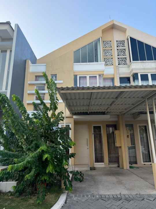 dijual rumah pakuwon city grand island