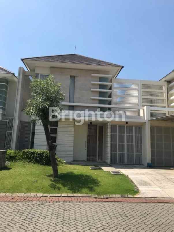 dijual rumah pakuwon city malibu beach