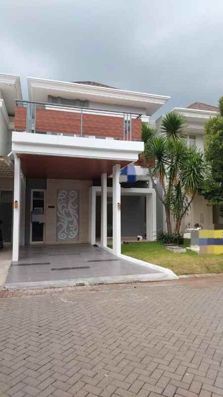 dijual rumah pakuwon city palm beach