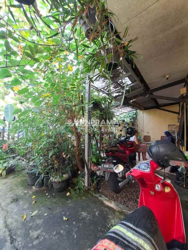 dijual rumah pancoran mas