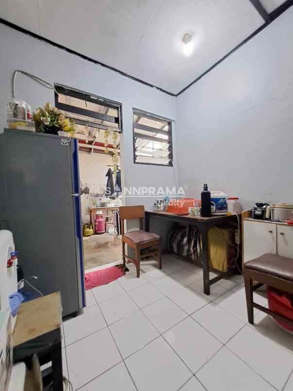 dijual rumah pancoran mas