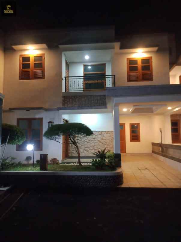 dijual rumah pancoran mas depok