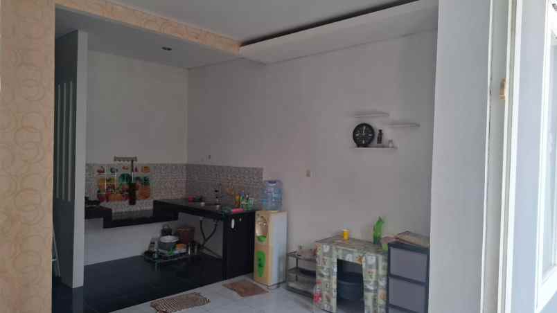 dijual rumah pangkalan jati