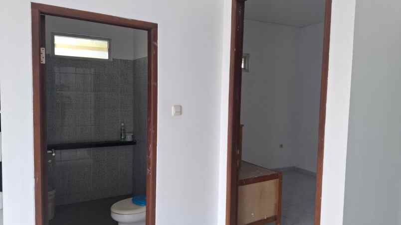 dijual rumah pangkalan jati