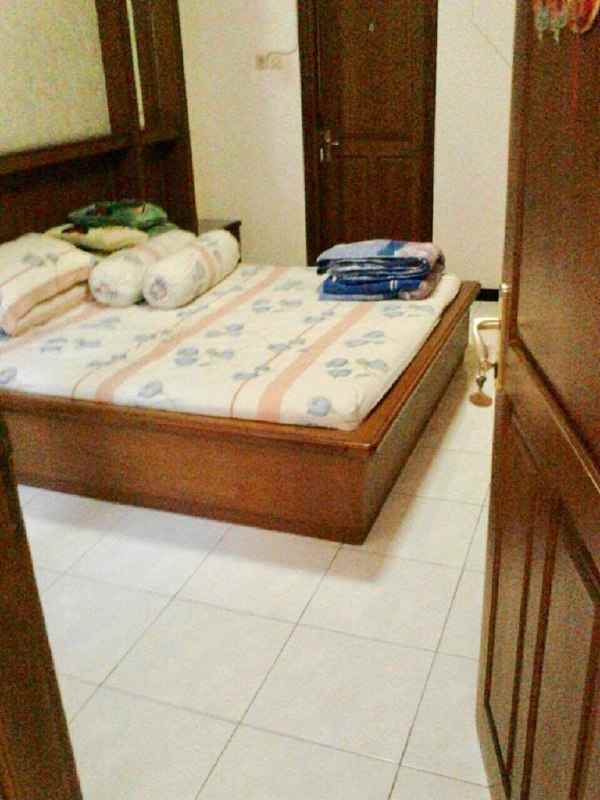 dijual rumah pantai mentari surabaya