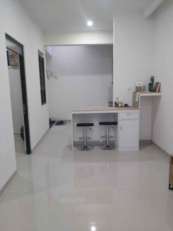 dijual rumah pasir jati