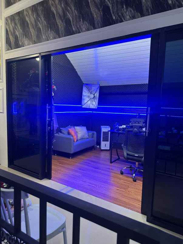 dijual rumah pd terong depok