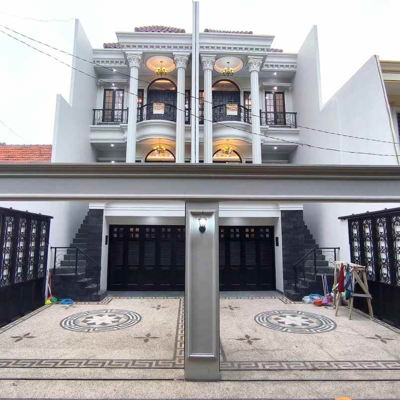 dijual rumah pejaten