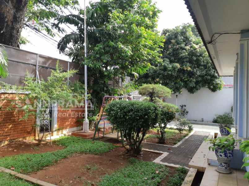 dijual rumah pela mampang