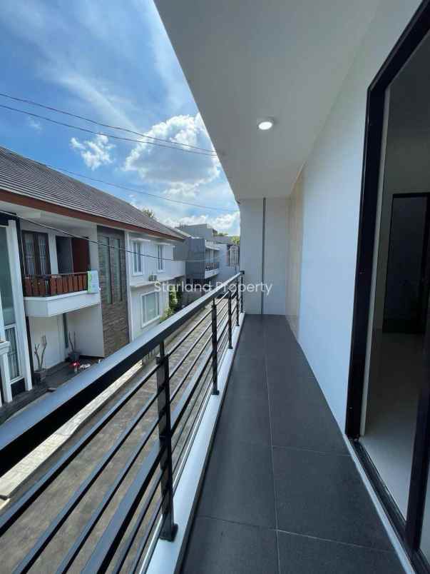 dijual rumah peninggilan