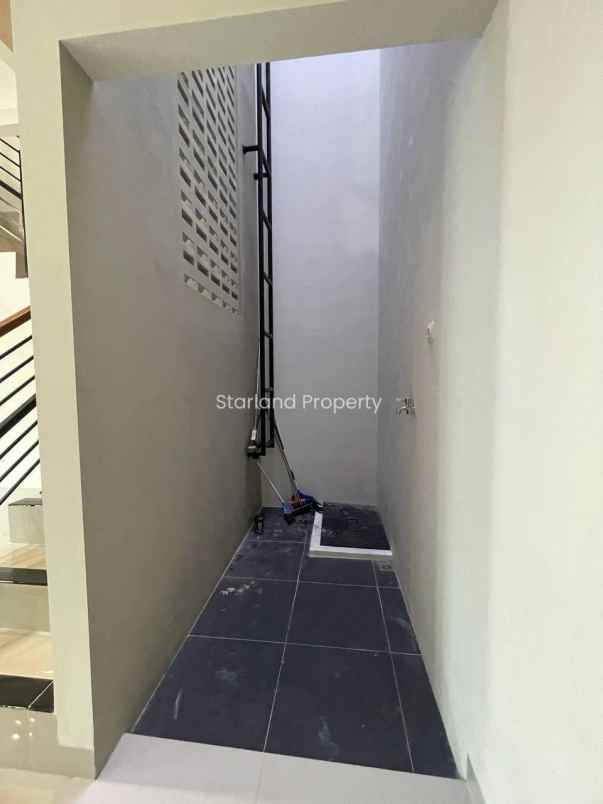 dijual rumah peninggilan