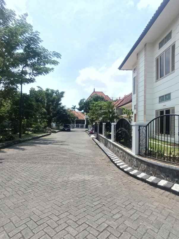 dijual rumah permata jingga suhat kota