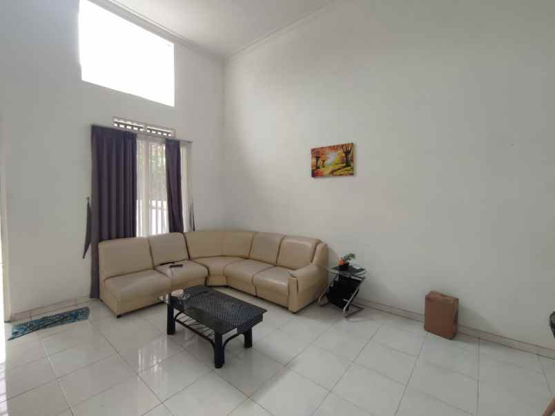 dijual rumah permata jingga suhat kota