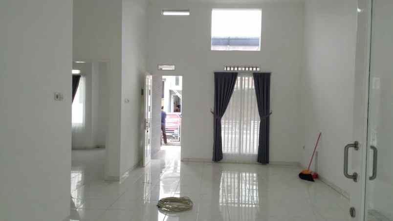 dijual rumah permata jingga suhat kota