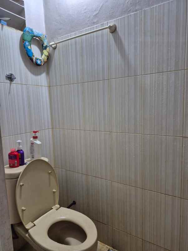 dijual rumah permata raya