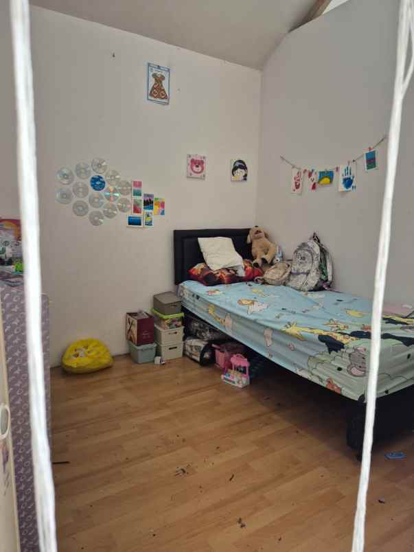 dijual rumah permata raya