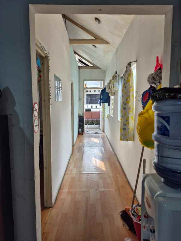 dijual rumah permata raya