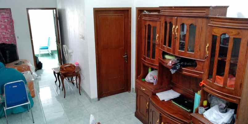 dijual rumah perum gumuk indah jln