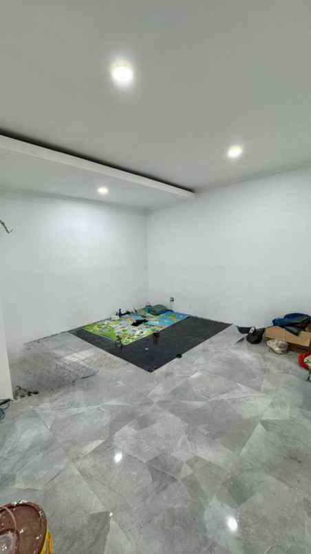 dijual rumah perumahan dharmahusada mas