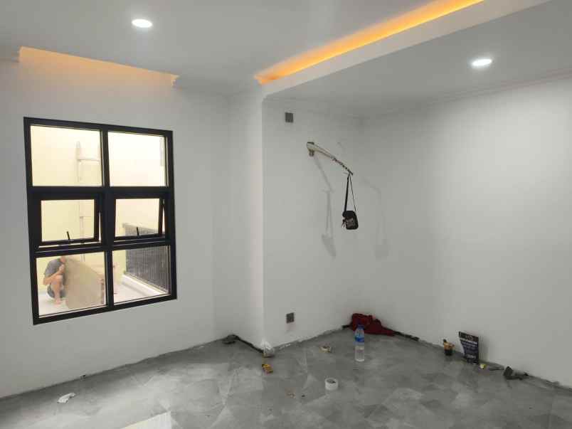 dijual rumah perumahan dharmahusada mas