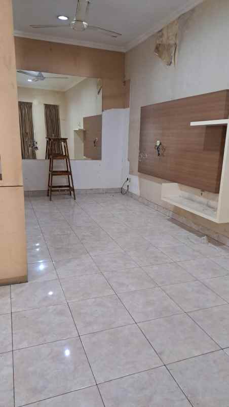 dijual rumah perumahan mall daan mogot