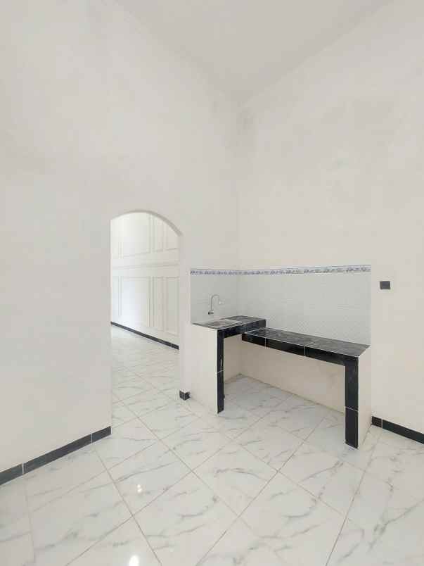 dijual rumah perumahan permata puri