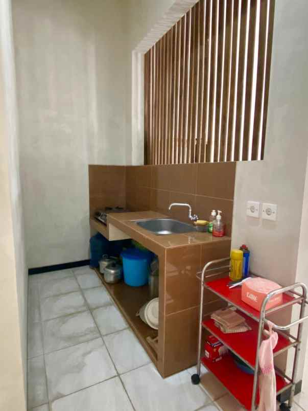 dijual rumah perumahan riverside