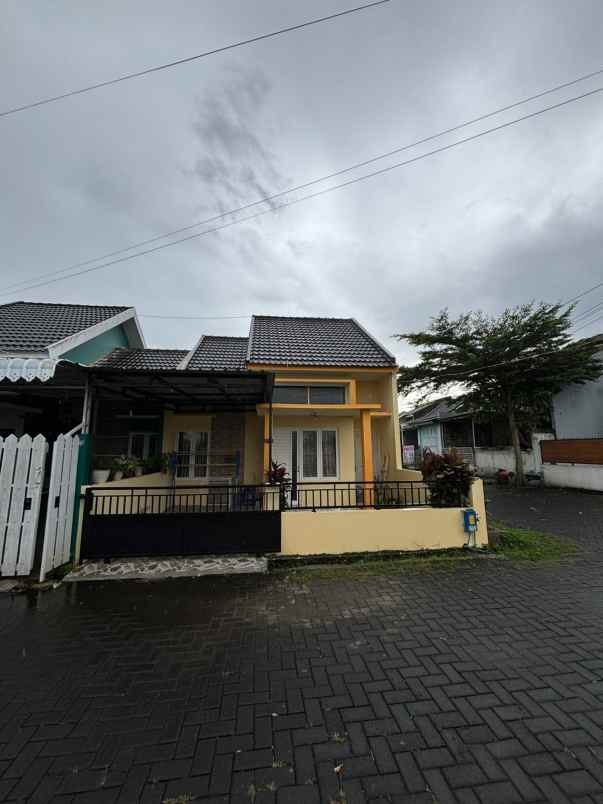 dijual rumah perumahan sukun kota malang