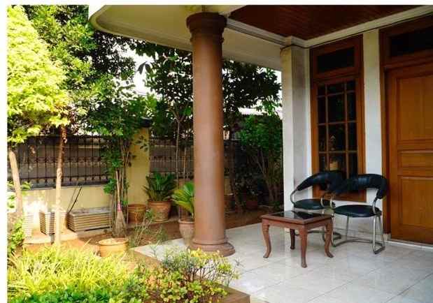 dijual rumah perumnas klender