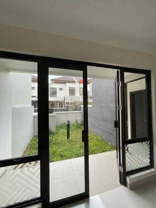 dijual rumah podomoro park