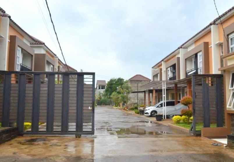 dijual rumah pondok gede