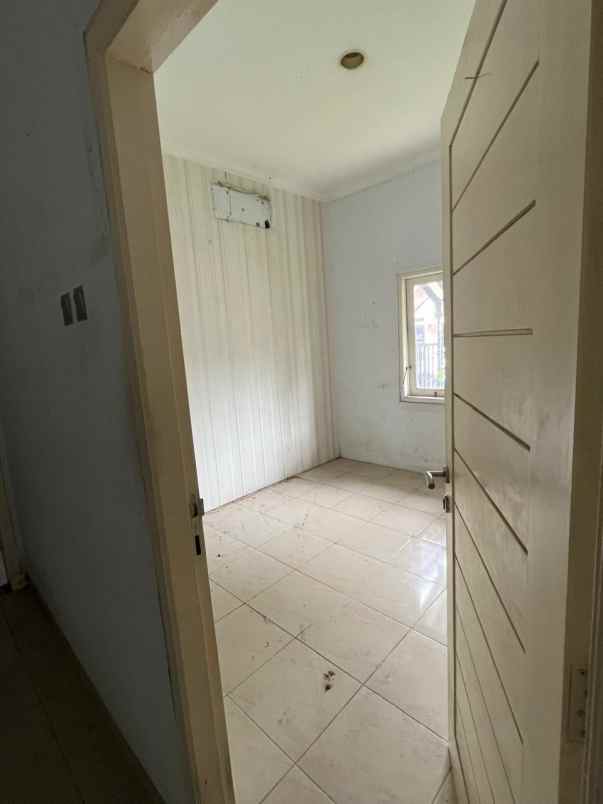 dijual rumah pondok gede jati makmur