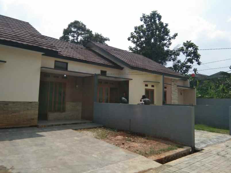 dijual rumah pondok petir