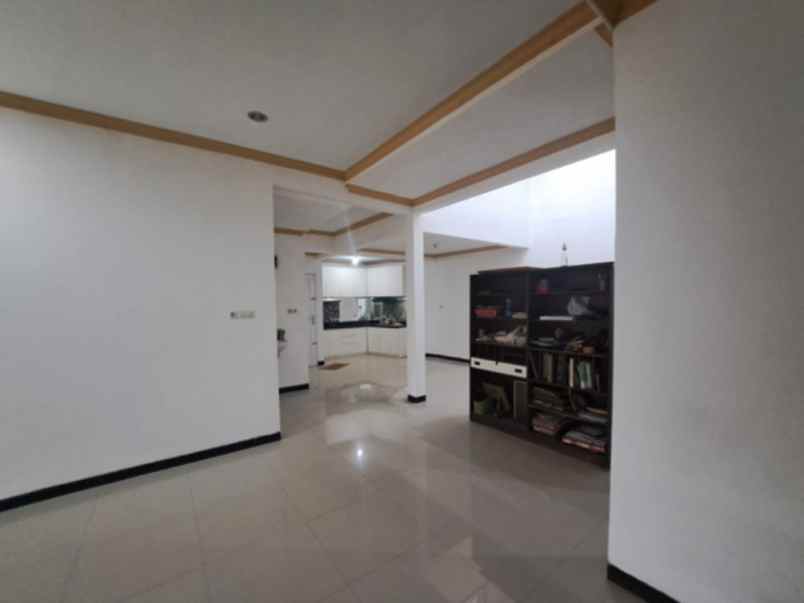 dijual rumah pondok tjandra taman jambu