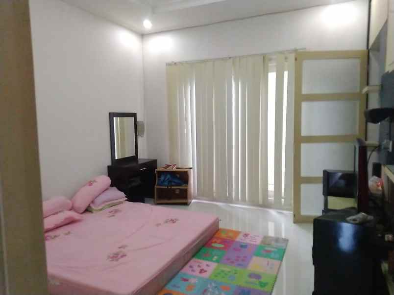 dijual rumah prambanan residence