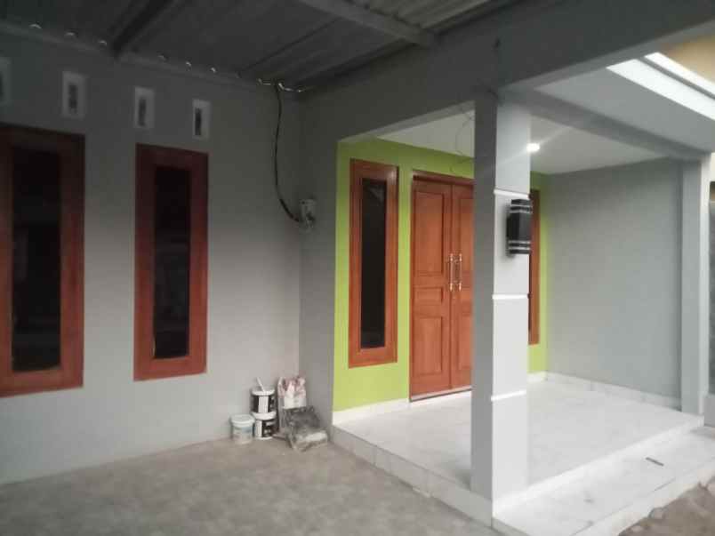 dijual rumah prambanan sleman