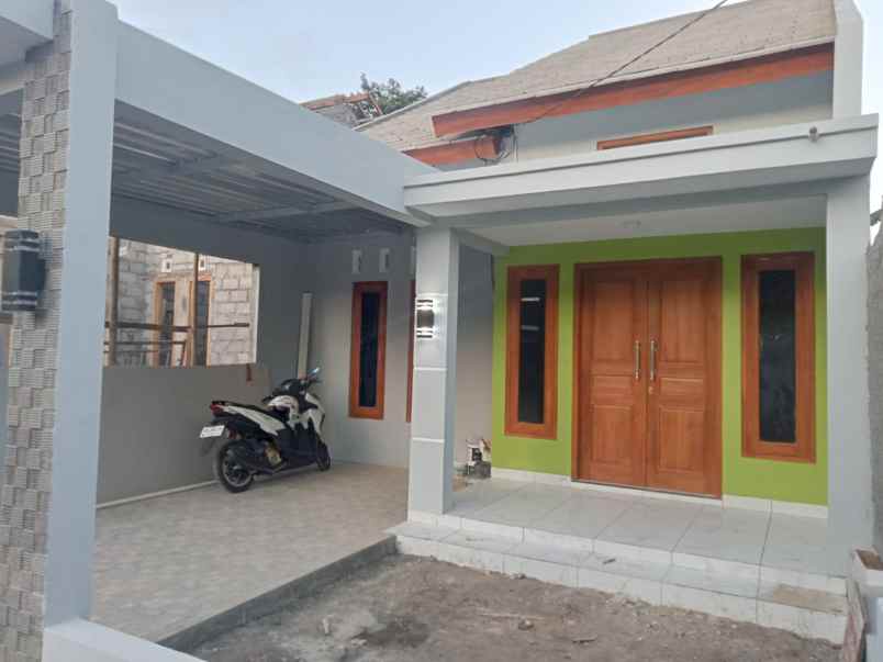 dijual rumah prambanan sleman