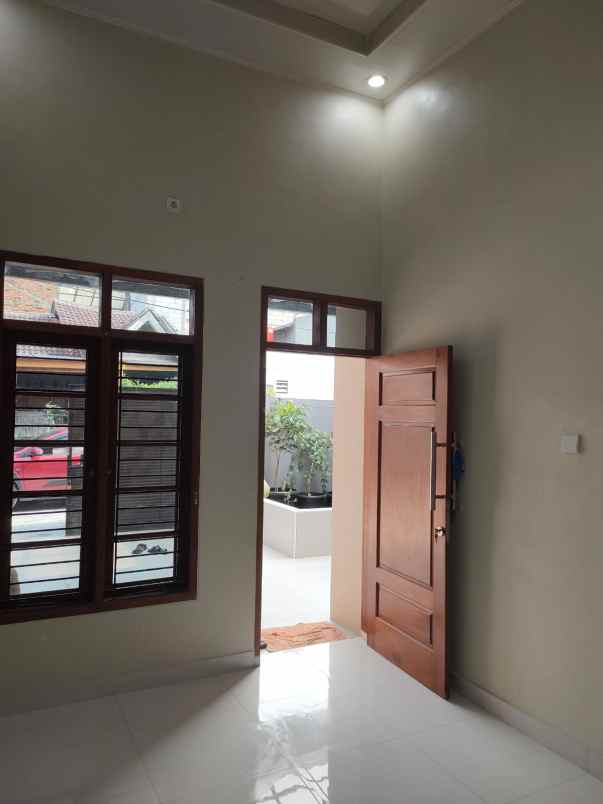 dijual rumah puri cendana