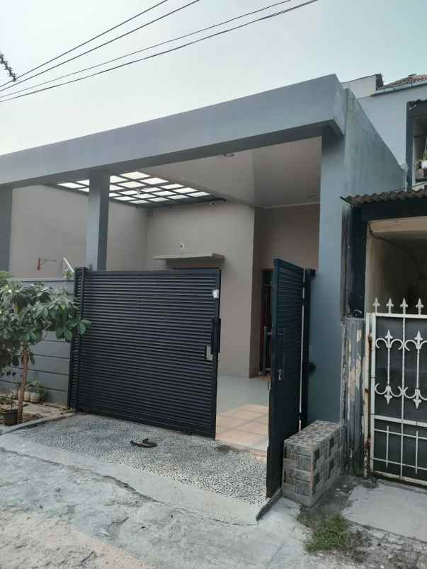 dijual rumah puri cendana