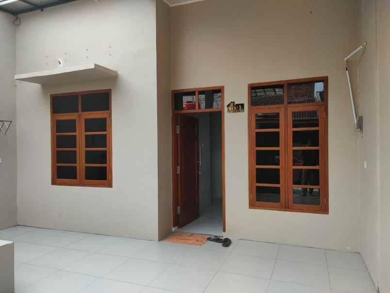 dijual rumah puri cendana