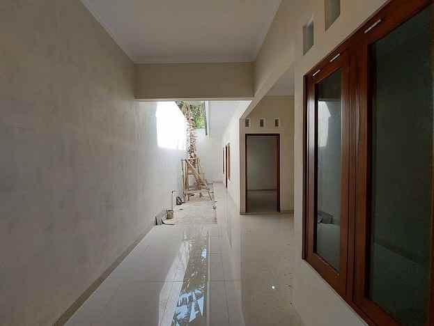 dijual rumah purwomartani