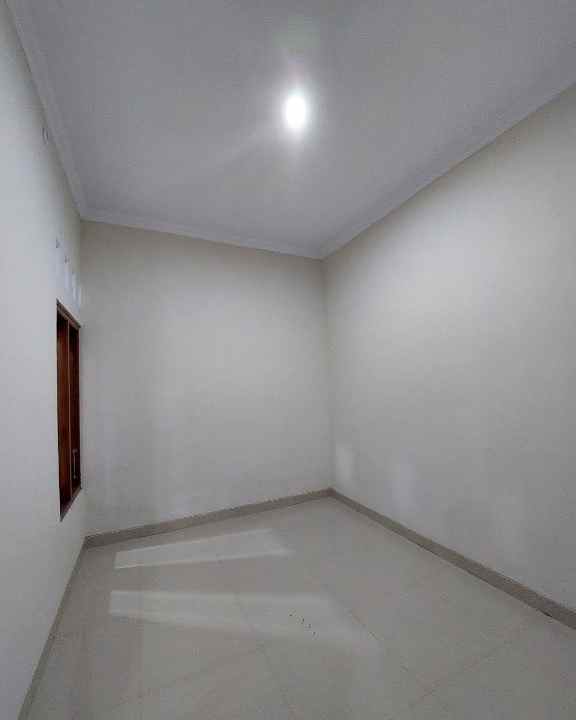 dijual rumah purwomartani