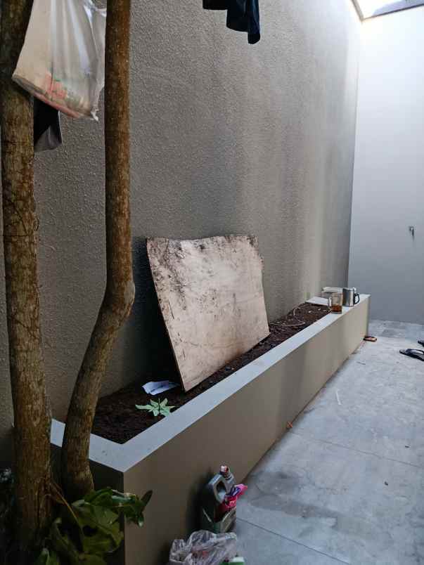 dijual rumah purwomartani