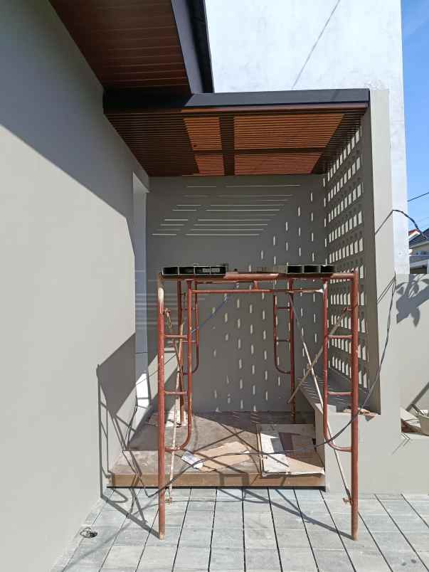 dijual rumah purwomartani